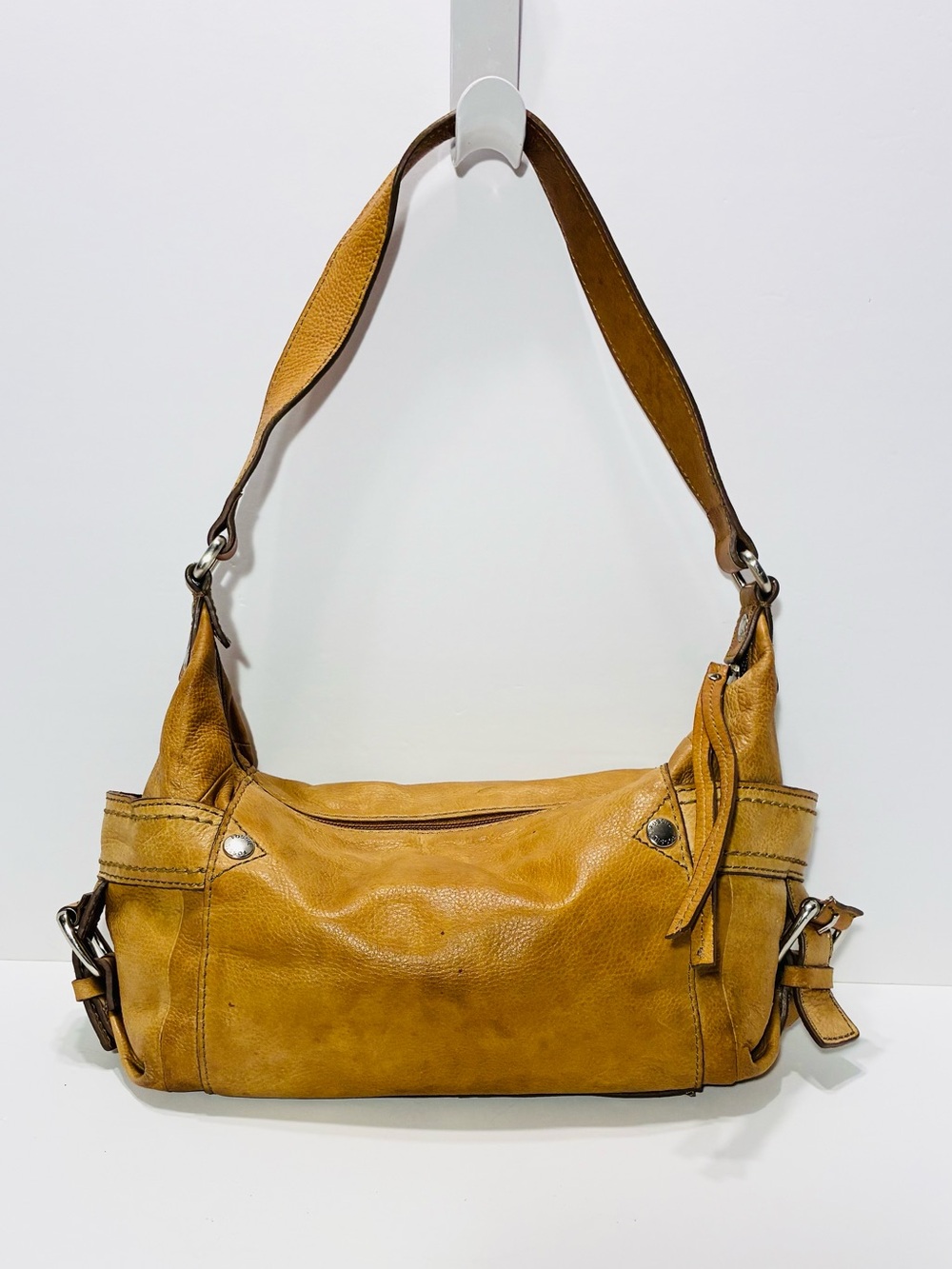 Y2K Vintage Fossil Tan Leather Small Slouch Shoulder Bag Buckle Accent